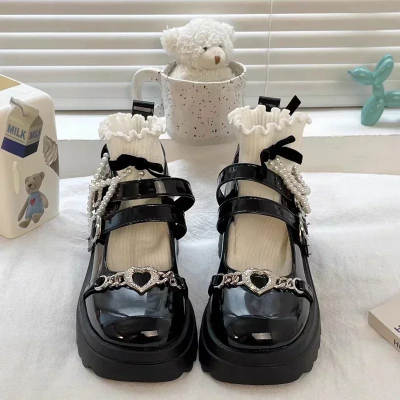 Sepatu Lolita hak tinggi baru 2024 untuk wanita sepatu pump Platform Punk wanita Jepang sepatu kulit paten Mary Jane alas kaki Goth hitam