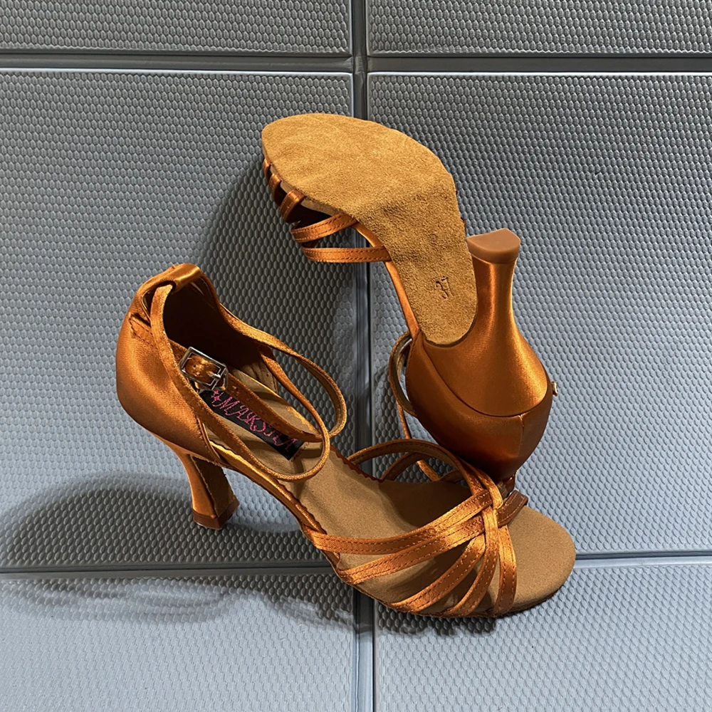 7.5cm cube heel Comfortable Latin Dance Shoes Suede Outsole only one pair one size can not customized normal width in big sale