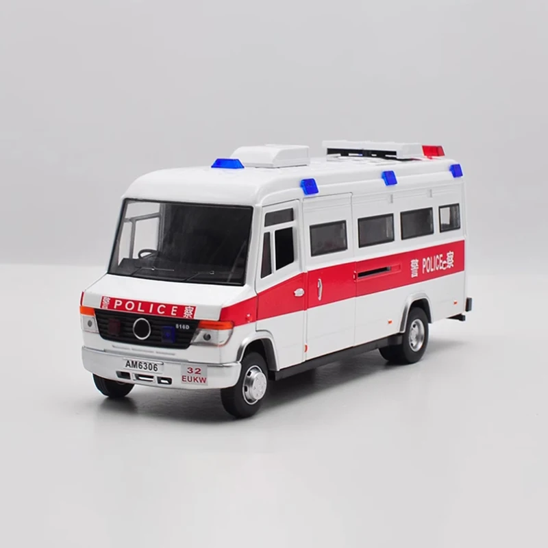 

Diecast 1:32 Scale Vario Alloy MPV Car Model Finished Product Simulation Toy Collection Gift Static Model Display