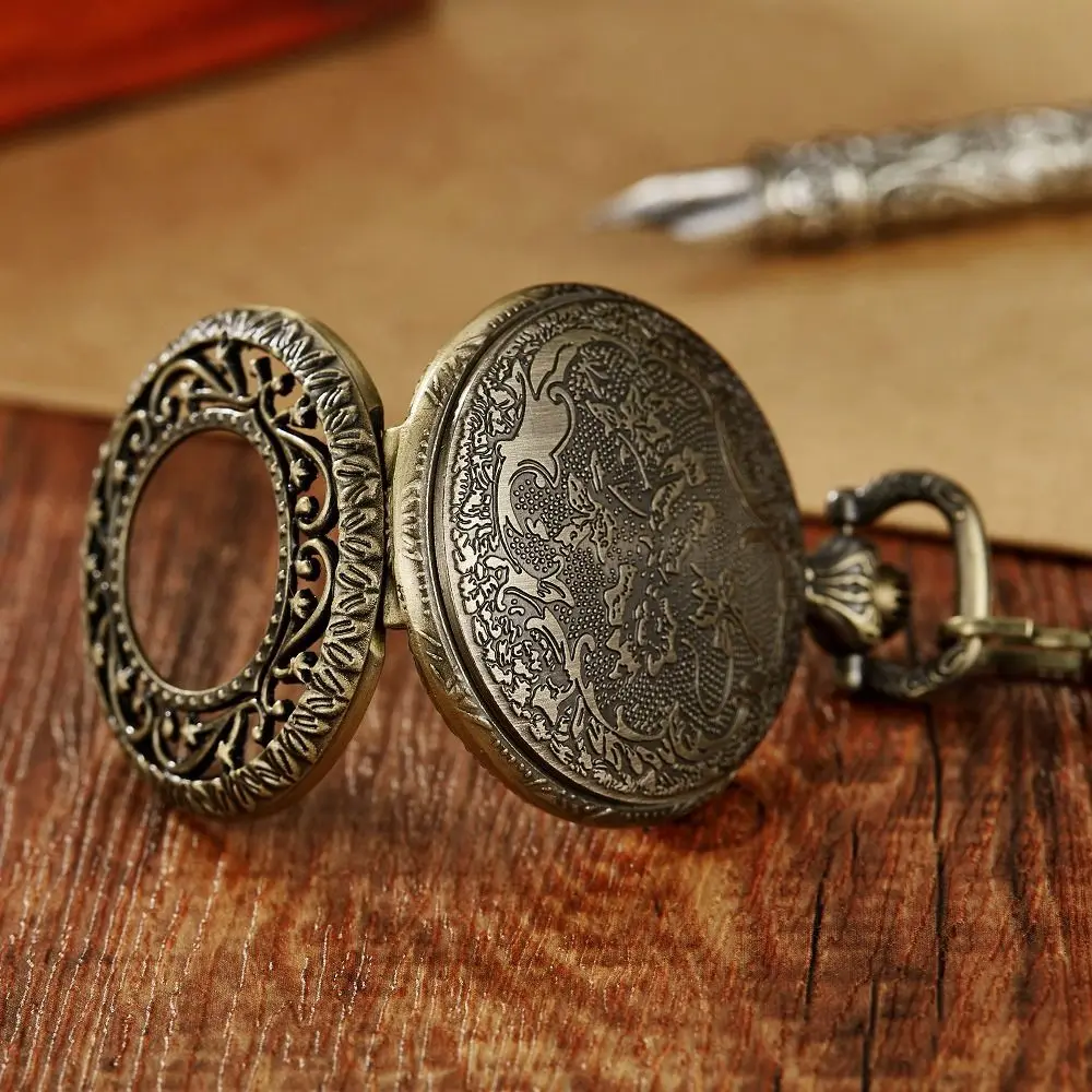 

Hollow Pattern Quartz Pocket Watch Arabic Numerals Dial Fashion Accessory Watch With Chain Pendant Pocket Clock Men Women