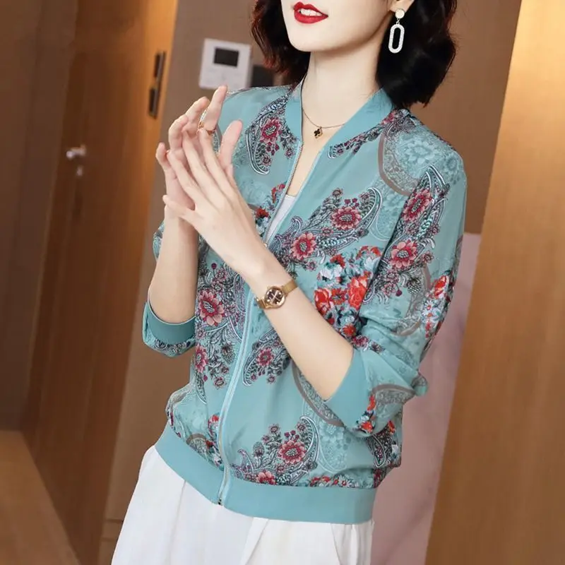 เสื้อแจ็คเก็ตชีฟองน้ำหนักเบาสำหรับผู้หญิง ป้องกันรังสียูวี แขนสั้น ทรงหลวม สไตล์เบสบอล เสื้อคลุมกันแดด ไซส์ใหญ่