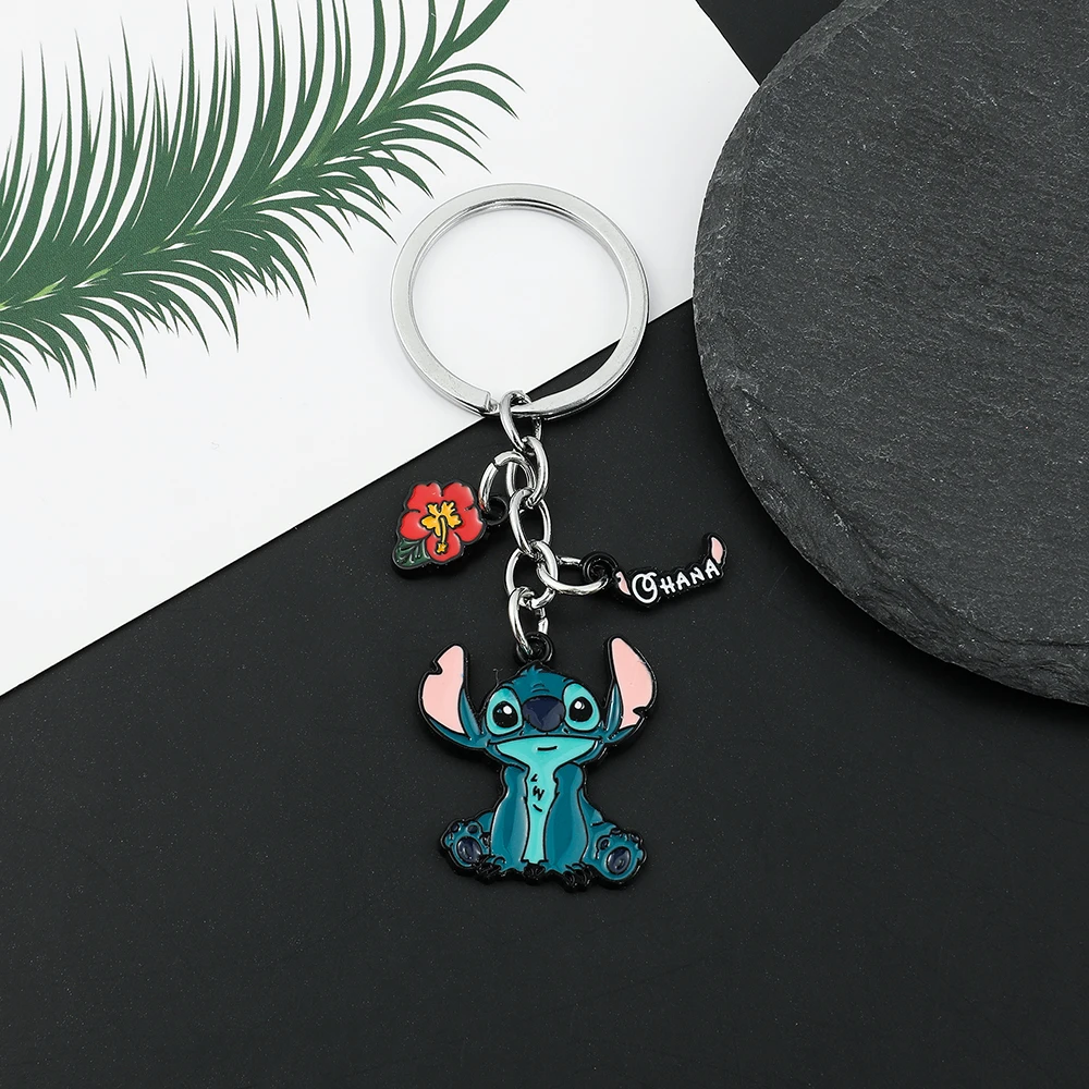 Cartoon Lilo and Stitch Keychain Disney Metal Enamel Pendant Keyrings Cute Stitch Keyholder for Bag Accessories Gift for Friends