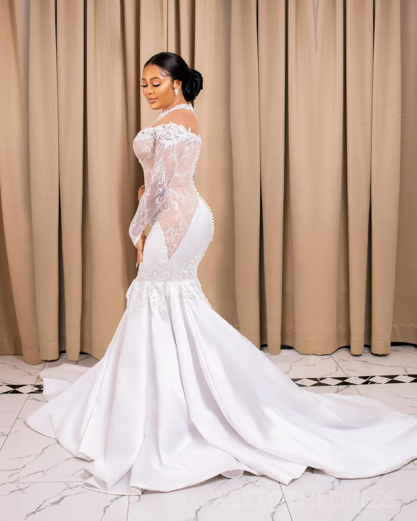 Personalizado alta pescoço rendas apliques vestido de casamento vestidos de novia ilusão mangas compridas simples plus size vestido de noiva
