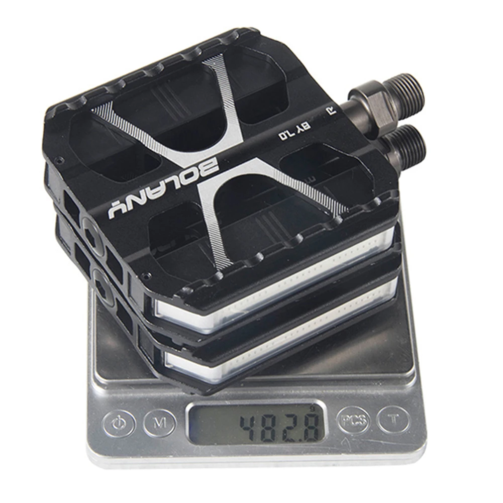 

2 шт. светящиеся велосипедные педали из алюминиевого сплава, предупреждающие педали безопасности, 7 режимов освещения, предупреждающие педали-отражатели, водонепроницаемые для ночной езды