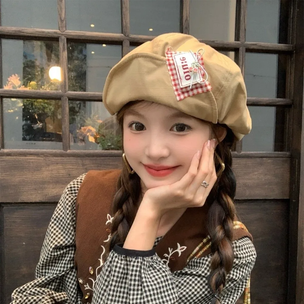 Japanese Retro Style Cherry Patch Beret Cherry Patch Large Head Circumference Cuffed Beret Hat Cuffed Brim Cloud Silhouette