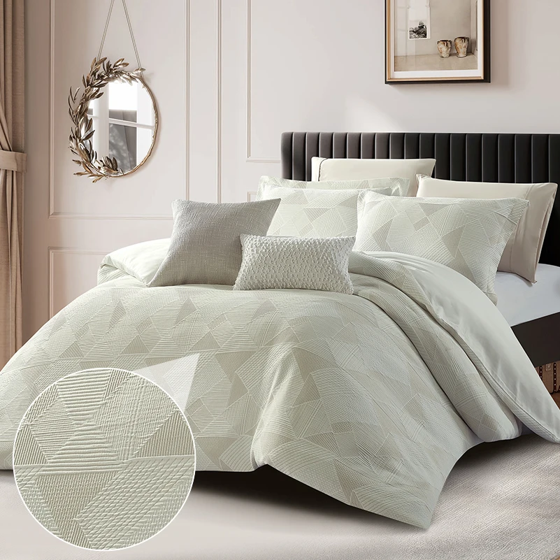 

Customized Luxury Jacquard 8pcs Modern Bedding Comforter Set for Bedroom Space