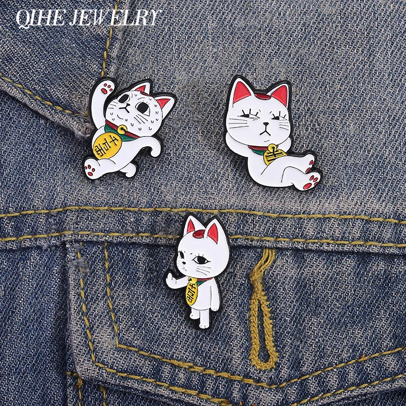 Nette Glückliche Katze Emaille Pins Lustige Cartoon Anime Peripherie Kätzchen Abzeichen Dekorieren Kragen Revers Broschen Schmuck Geschenk Für Freunde