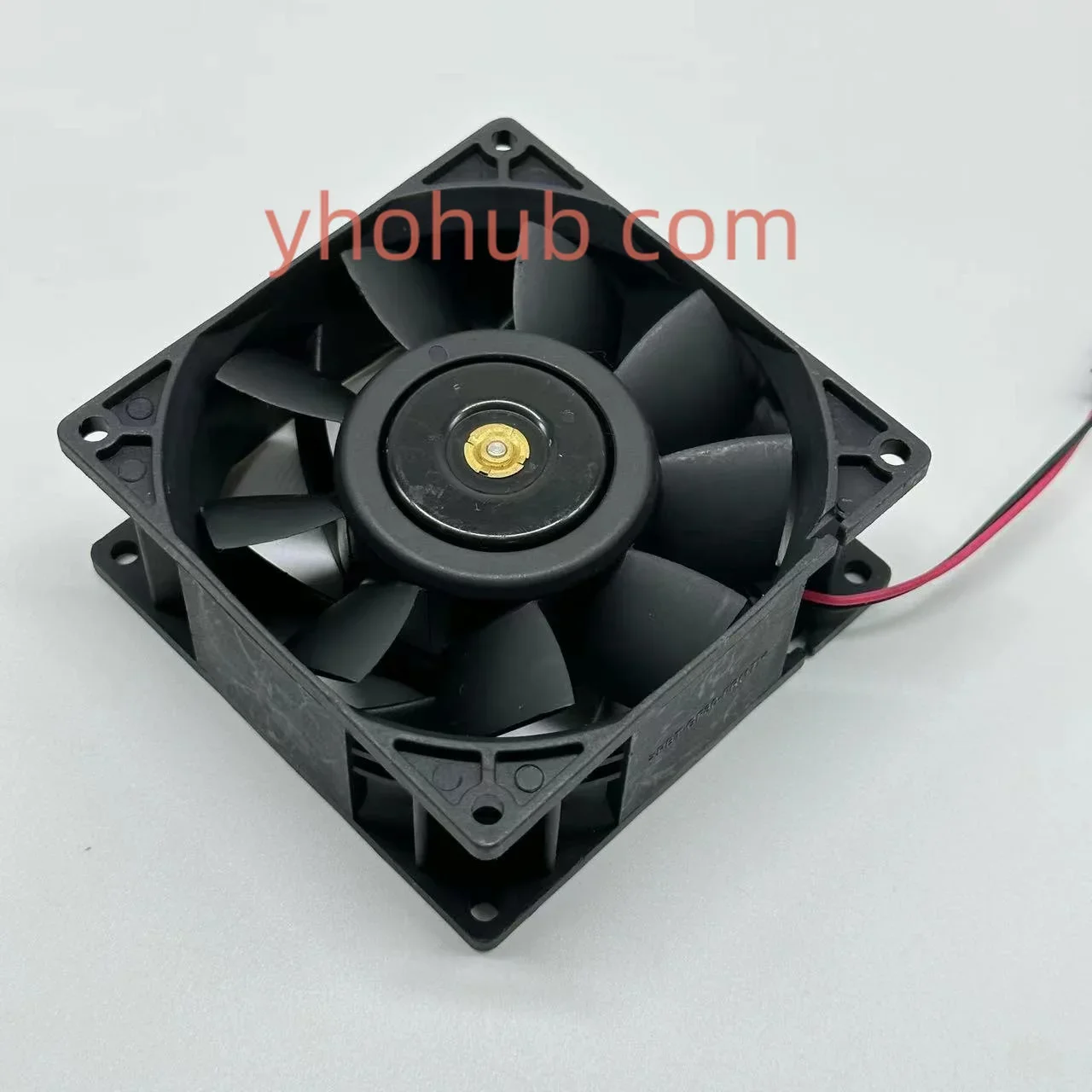 Delta Electronics PFB0924GHE DC 24V 0.76A 90x90x38mm 2-Wire Server Cooling Fan