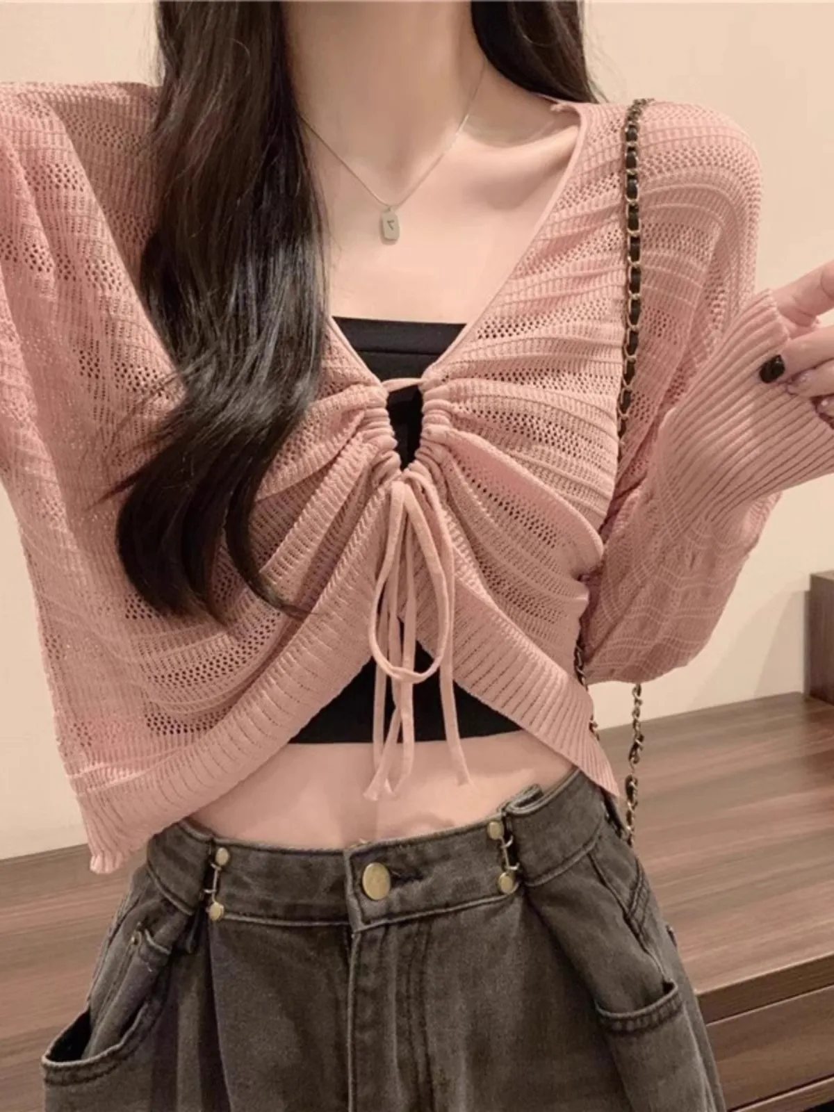 

Американский стильный вязаный топ с V-образным вырезом для защиты от солнца, универсальный, модный, в стиле INS, женский, весенний.