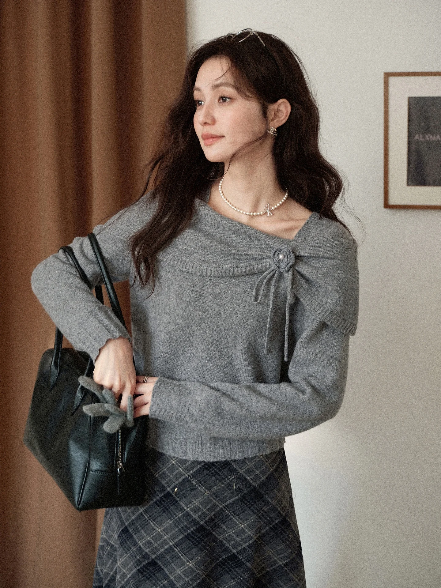 

Grey Long Sleeve Women's Sweater Fashionable Style Autumn Winter New Arrival French Style Loose Fit Casual Knitwear