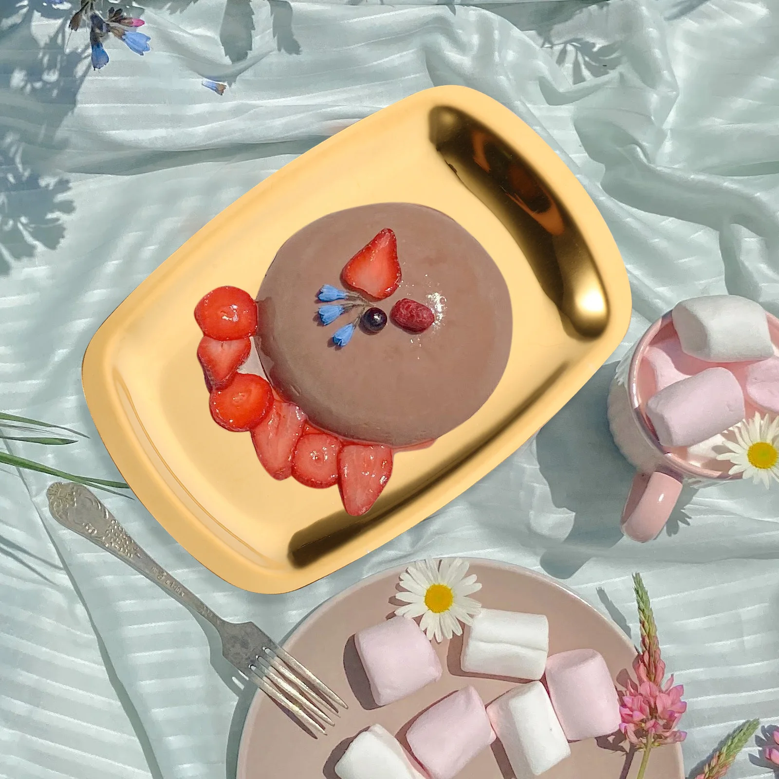 

2Pcs Ovenware Plates Reusable Dishes for Baking Storing and Displaying Cakes Snacks Desserts Premium Material Golden