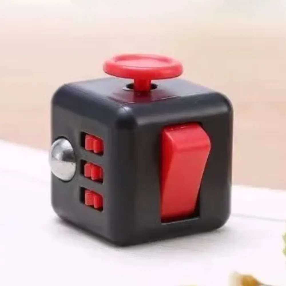 

1 PCS Finger Cube Fidget Decompress Rubiks Rotating Anti Stress Sensory Antistress Toys Figet Novelty Kids Funny Press 6-Sided