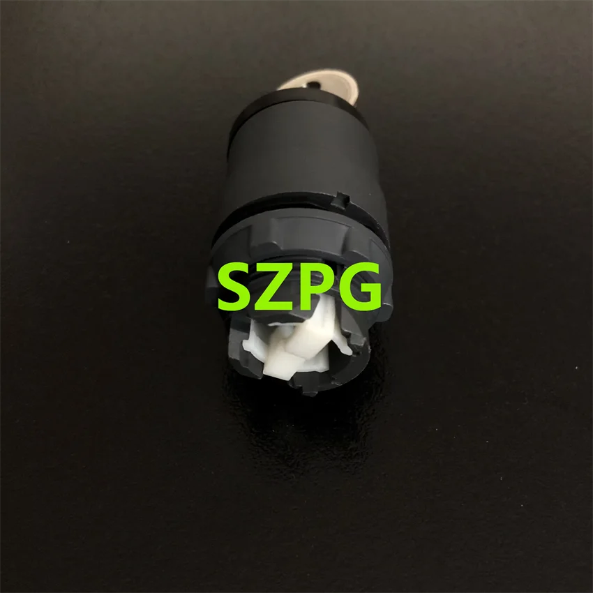 66811GT 66811 3 Position Key Switch For Genie S-40 S-45 S-60 S-65 S-80 S-85 SX-135 SX-150 SX-180 Z-20/8 Z-20/8N 1 sold byWDpart