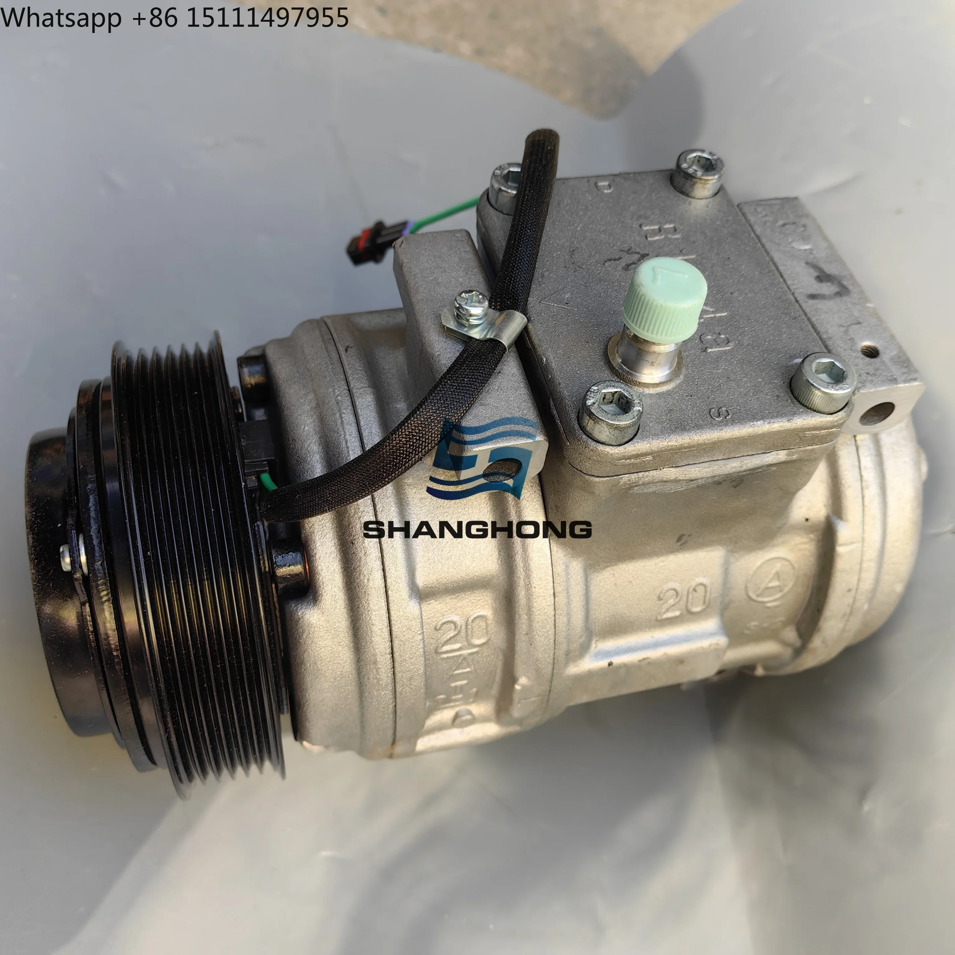 SH Auto Replacement Parts Bus Air Conditioner 10PA20C AC Compressor for DENSO  for Thermo King Parts