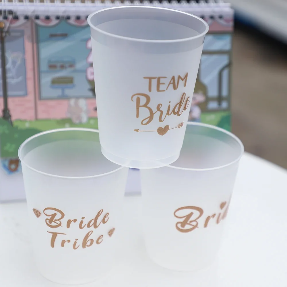 10Pc Team Bride To Be Cups Plastikowy kubek do picia na wieczór panieński Prysznic dla nowożeńców Dekoracja wieczoru panieński Materiały na przyjęcie weselne