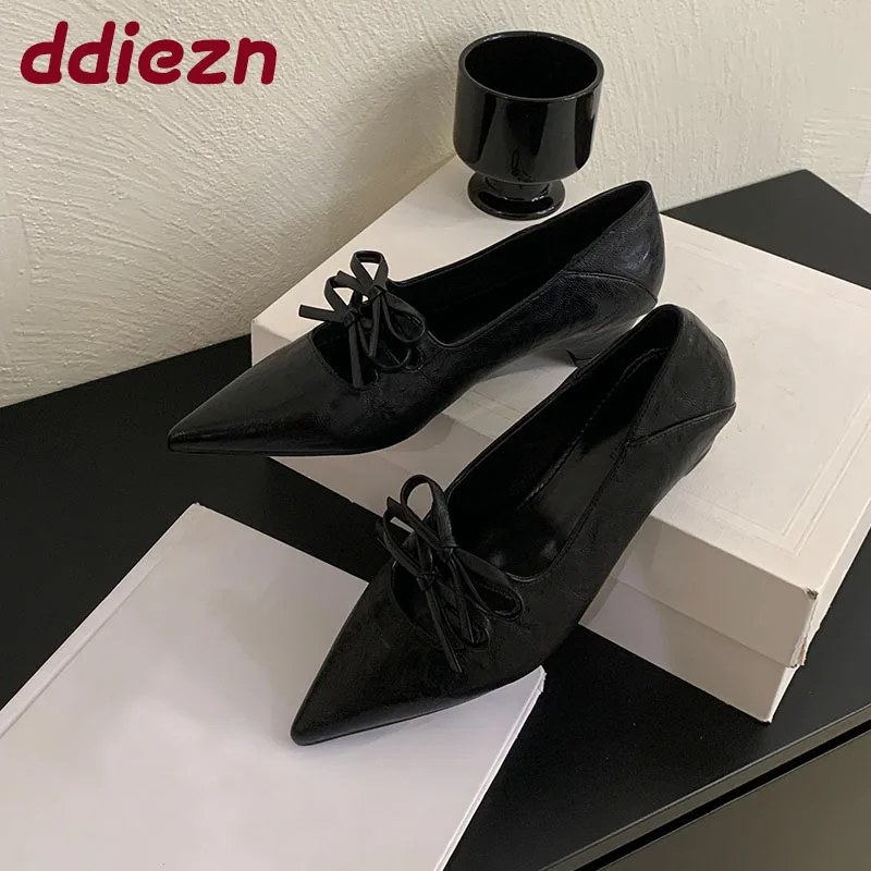 2025 nuova moda farfalla-nodo signore tacco basso slip on scarpe di lusso femminile superficiale calzature punta a punta scarpe con tacco da donna pompe