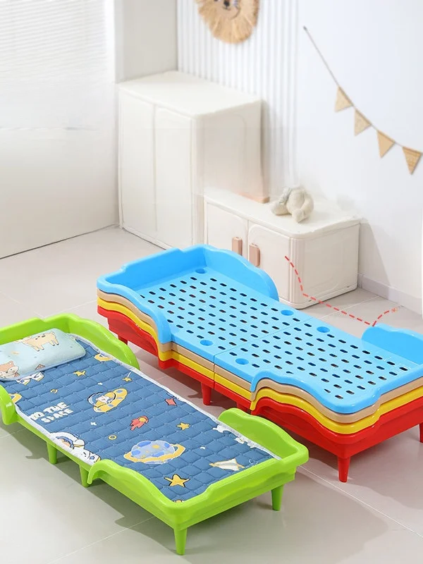 cama-plegable-de-plastico-reforzado-para-ninos-ideal-para-la-hora-de-la-siesta-cama-pequena-para-la-familia-para-que-los-ninos-duerman-en-la-tarde-estilo-oscuro-para-una-sola-persona-para-acampar