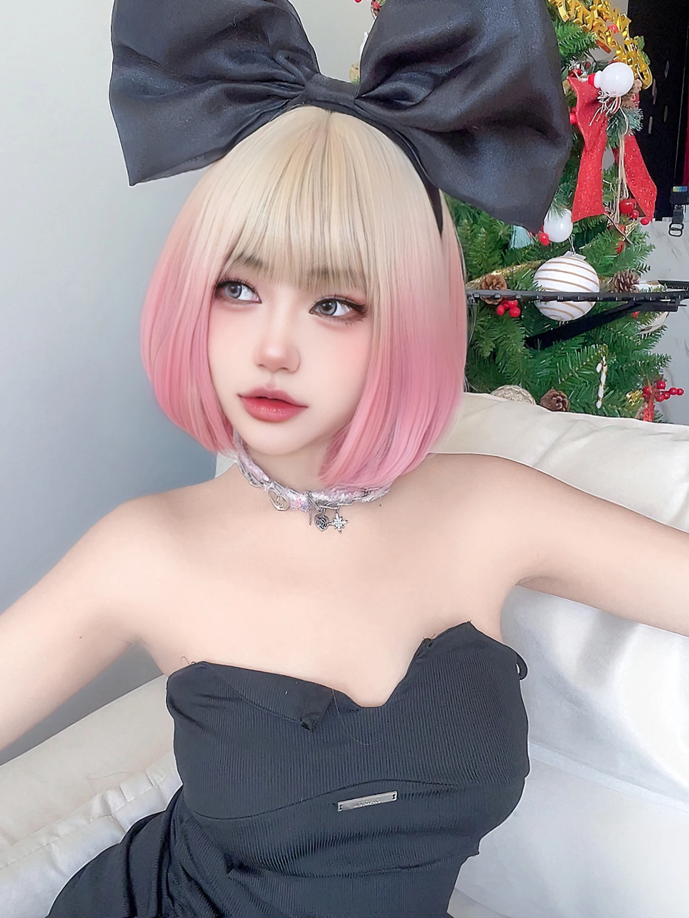 12Inch Lolita Blonde Gradient Pink Synthetic Wig With Bang Short Natural Straight Hair For Women Cosplay Party Heat Resistant