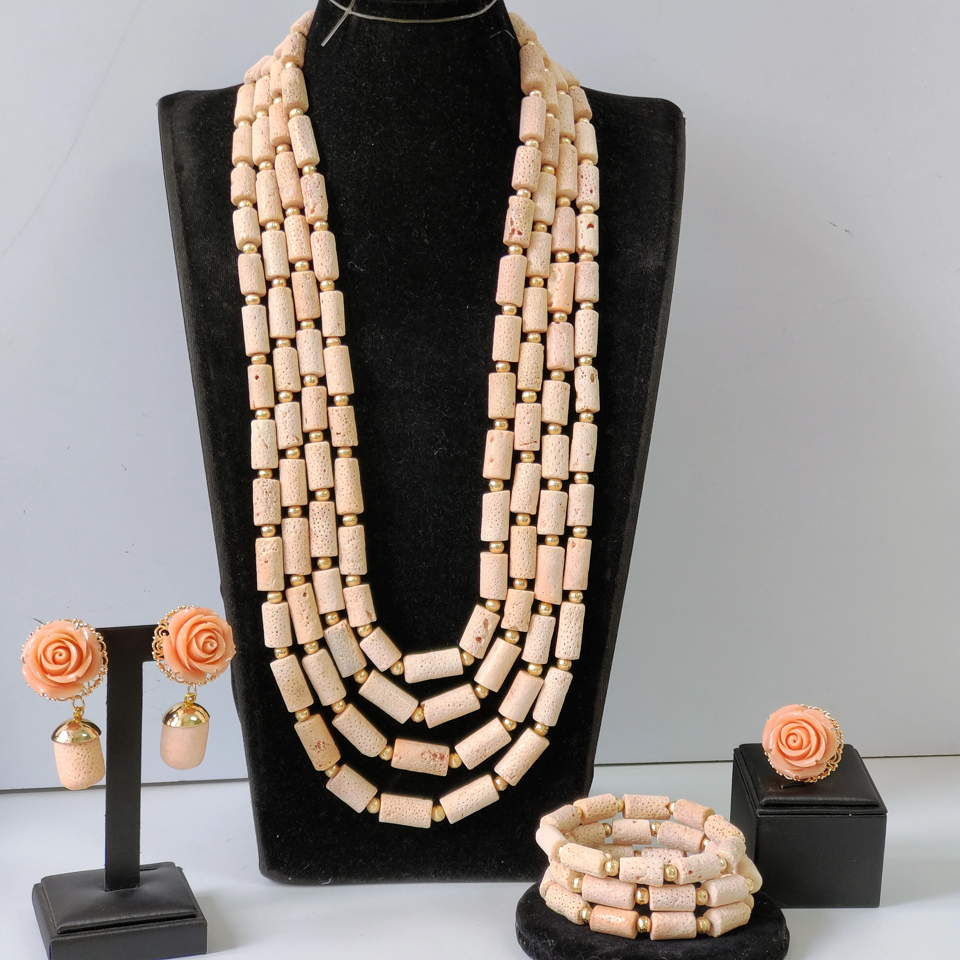 

4Layers 32inches Nigerian Coral Beads Bridal African Jewelry Set for Weddings 2026