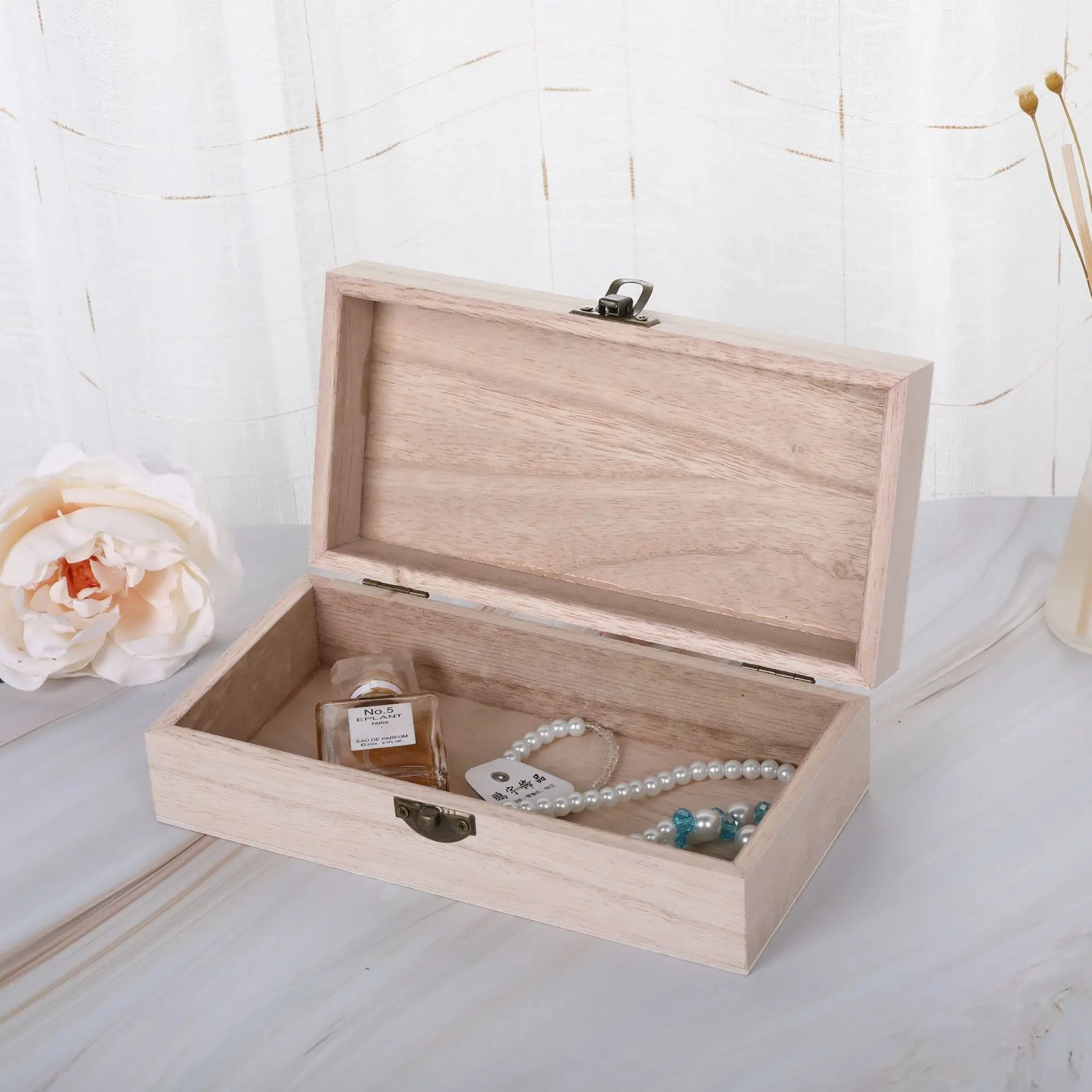 New Home Storage Box Natural Wooden With Lid Golden Lock Postcard Organizer Handmade Craft Jewelry Case Wooden Box Casket Home