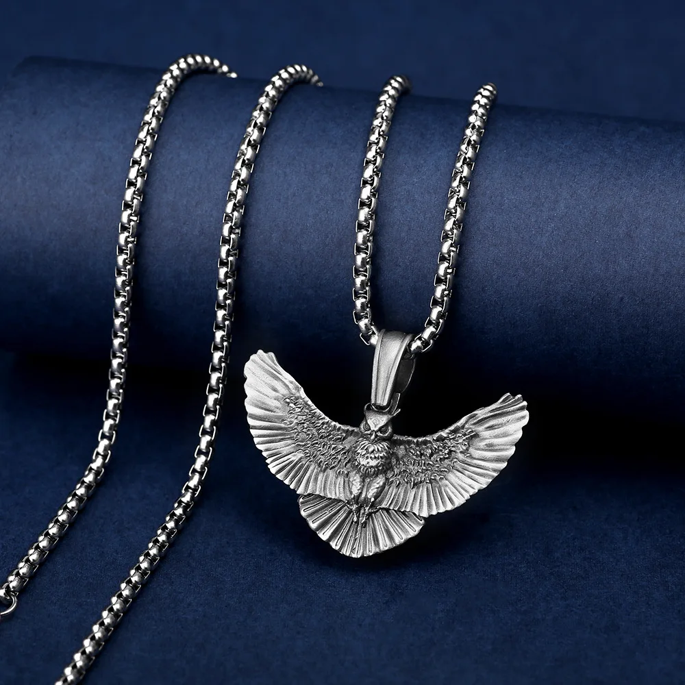 

Men's Titanium Owl Necklace - CNC 3D Embossed Retro Design Military-Grade Hypoallergenic
