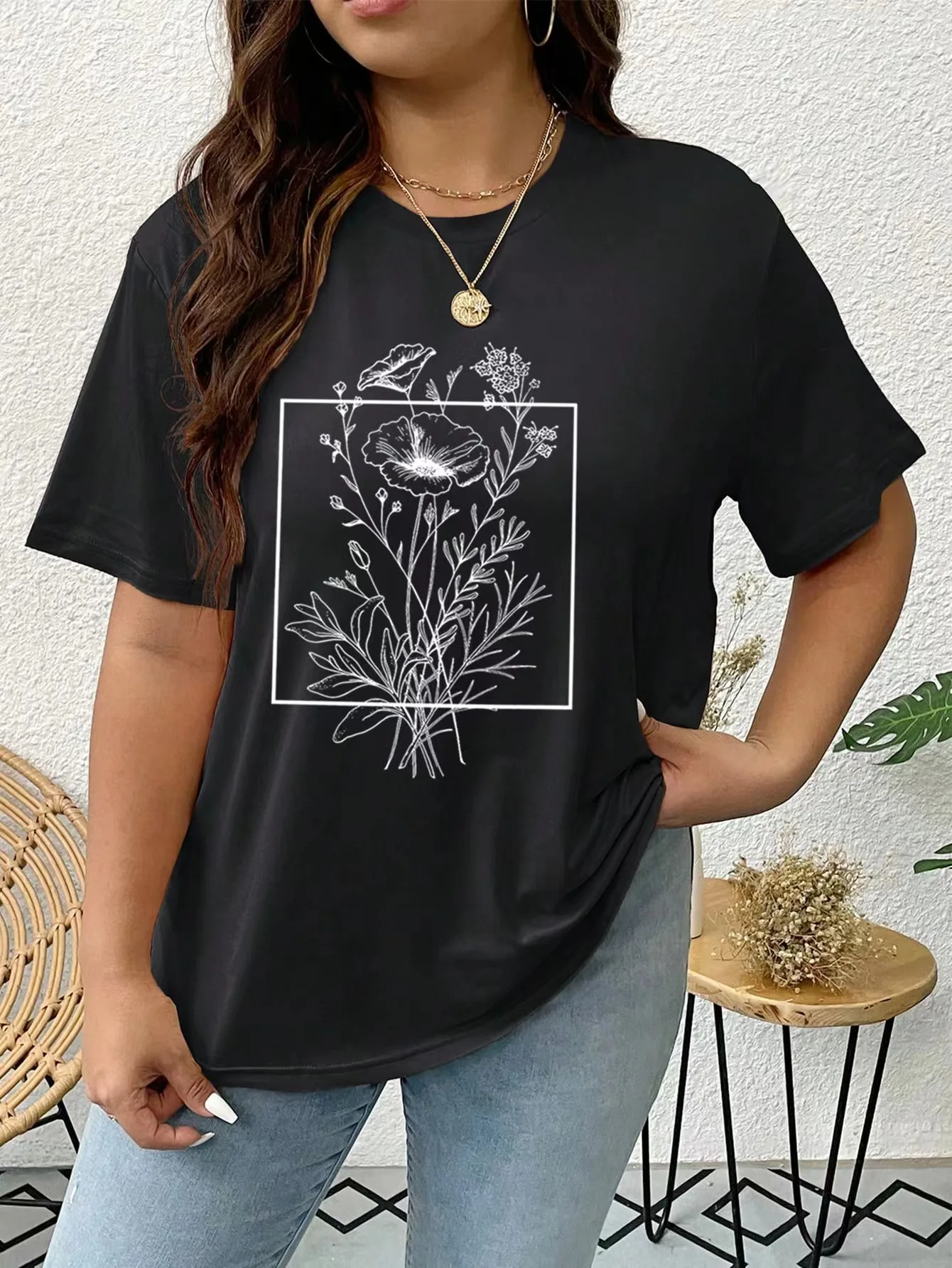 

Oversized Graphic T Shirt Women 2024 Summer Cotton Crewneck Short Sleeve Tees Female Casual Loose Higt Street Top