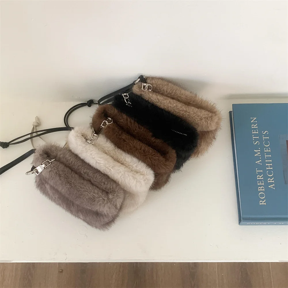 Fluffy Earphone Lipstick Storage Bag Faux Fur Card Bags for Women Coins Purses and Handbags Mini Soft Plush Women's Bag NEW Chic