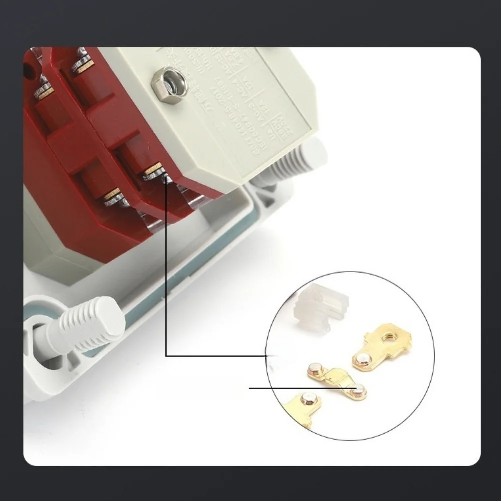 LW12-16 Cam Operated Changeover Switch with Sealed Enclosure for AC380V and DC220V Applications 500V Insulation Voltage Rating