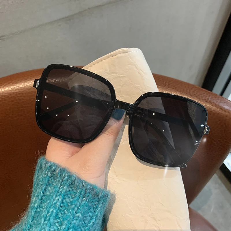 Square Sunglasses Woman Retro Vintage Gradient Sun Glasses Female Clear Lens Black White Oculos De Sol Glasses Women Очки