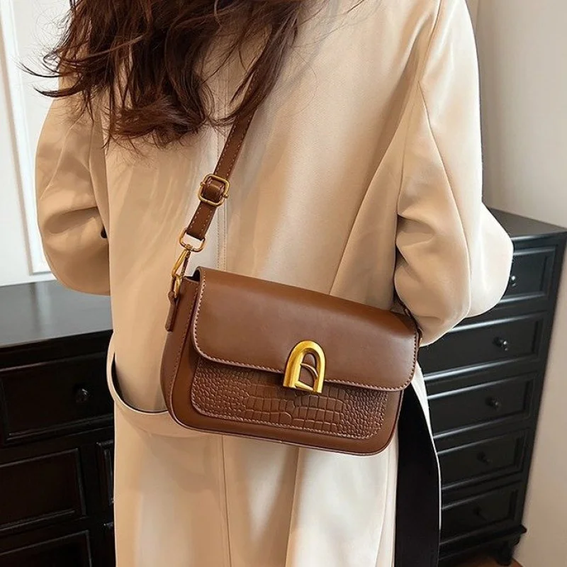 

High-End Ladies Fashionable Leather Messenger Bag Paris Popular Elegant Women's Casual Vintage Tote Bag