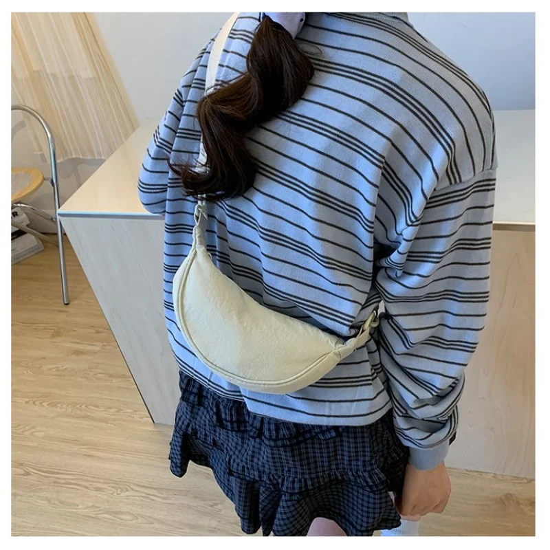 

Высококачественная женская большая сумка из тонкой кожи с высококачественным известным пригородным дизайном, легкая, повседневная, современный вид ​