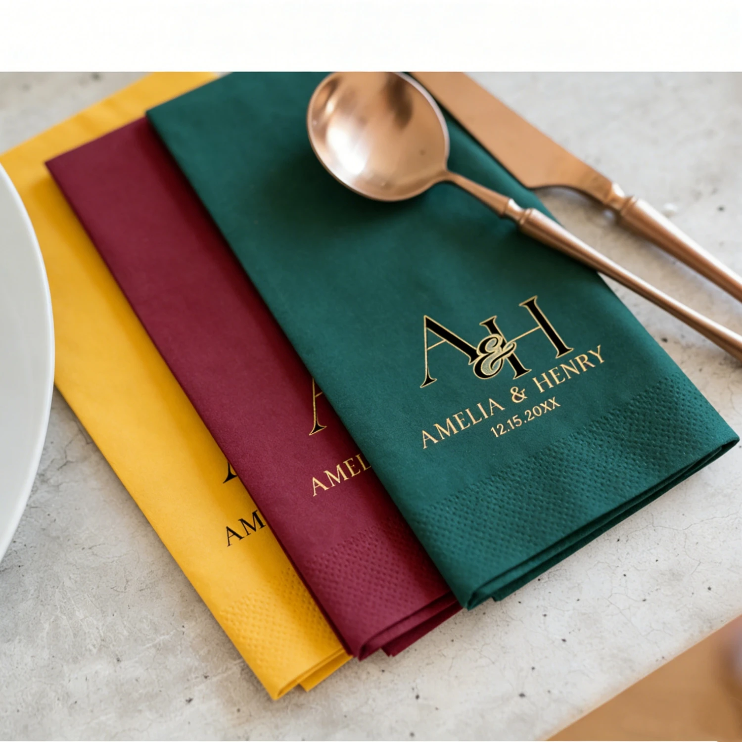 

90 шт. персонализированных одноразовых салфеток для ужина с золотой фольгой, мягкие, под лен, с индивидуальным дизайном