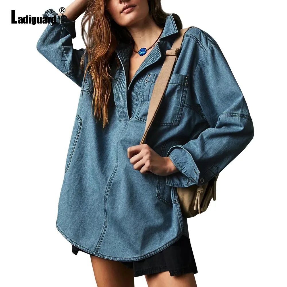

Женская джинсовая рубашка с длинными рукавами, одежда 2021, европейская мода, базовые джинсовые топы, темно-синяя блузка, женские повседневные свободные джинсовые рубашки