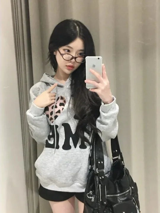 2026 Dongda Gate Chic Retro Lazy Style Letter Print Leopard Heart Hoodie Women's Regular Fit Cotton Sweatshirt Inner Wear