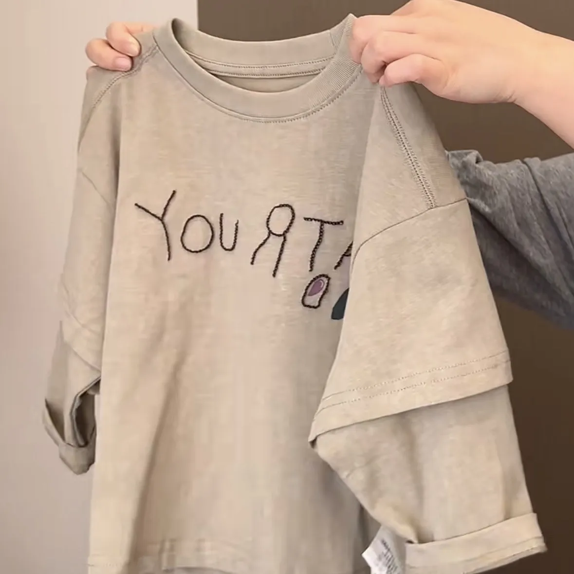 Spring and Autumn Children's Long Sleeve Top Fashion New Style Boys and Girls' Western Embroidery Fake T-shirt Top