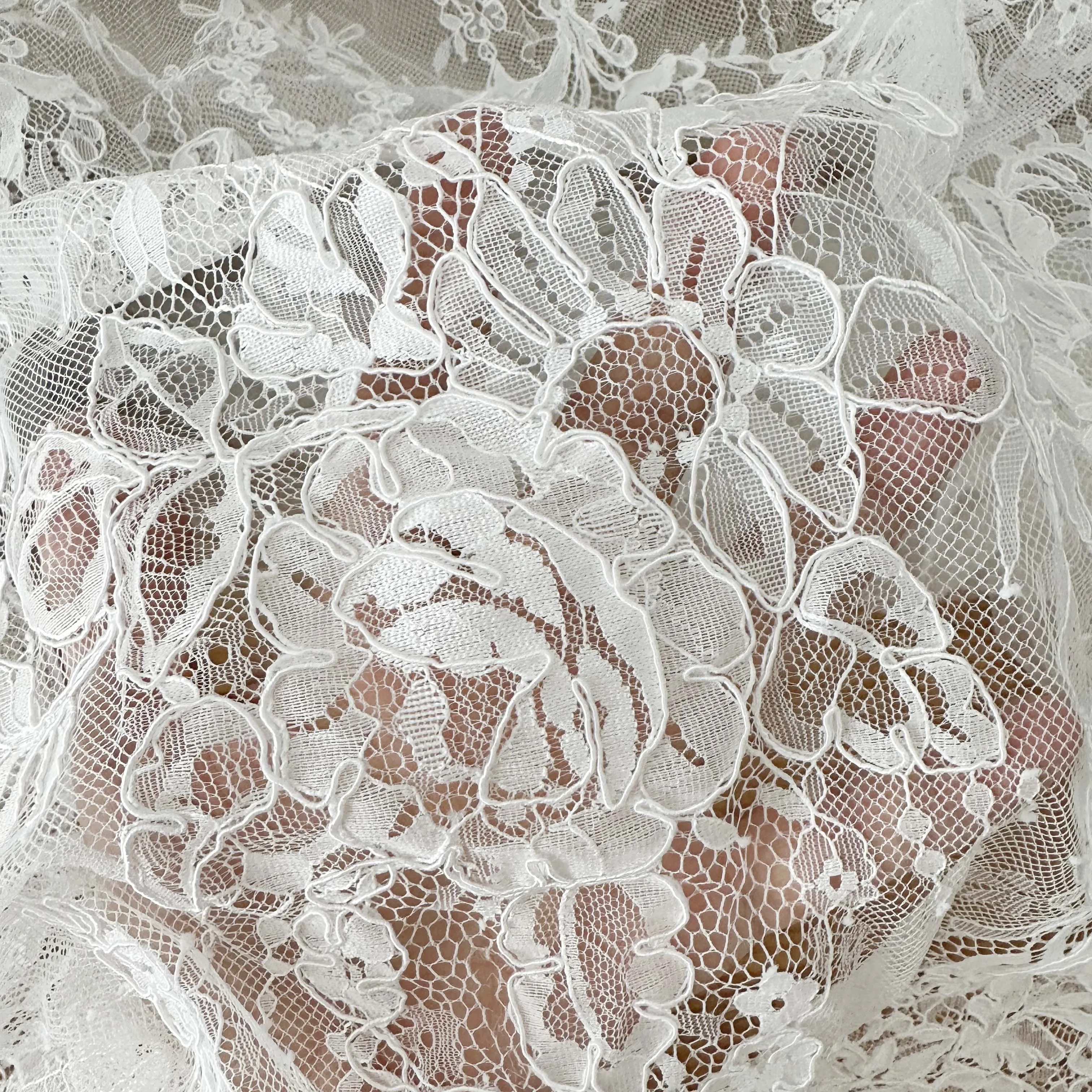 3 Meters Hand Made Alencon Lace Trim in Ivory , Bridal Veil Straps for Wedding Sash, Headband Jewelry Costume Design