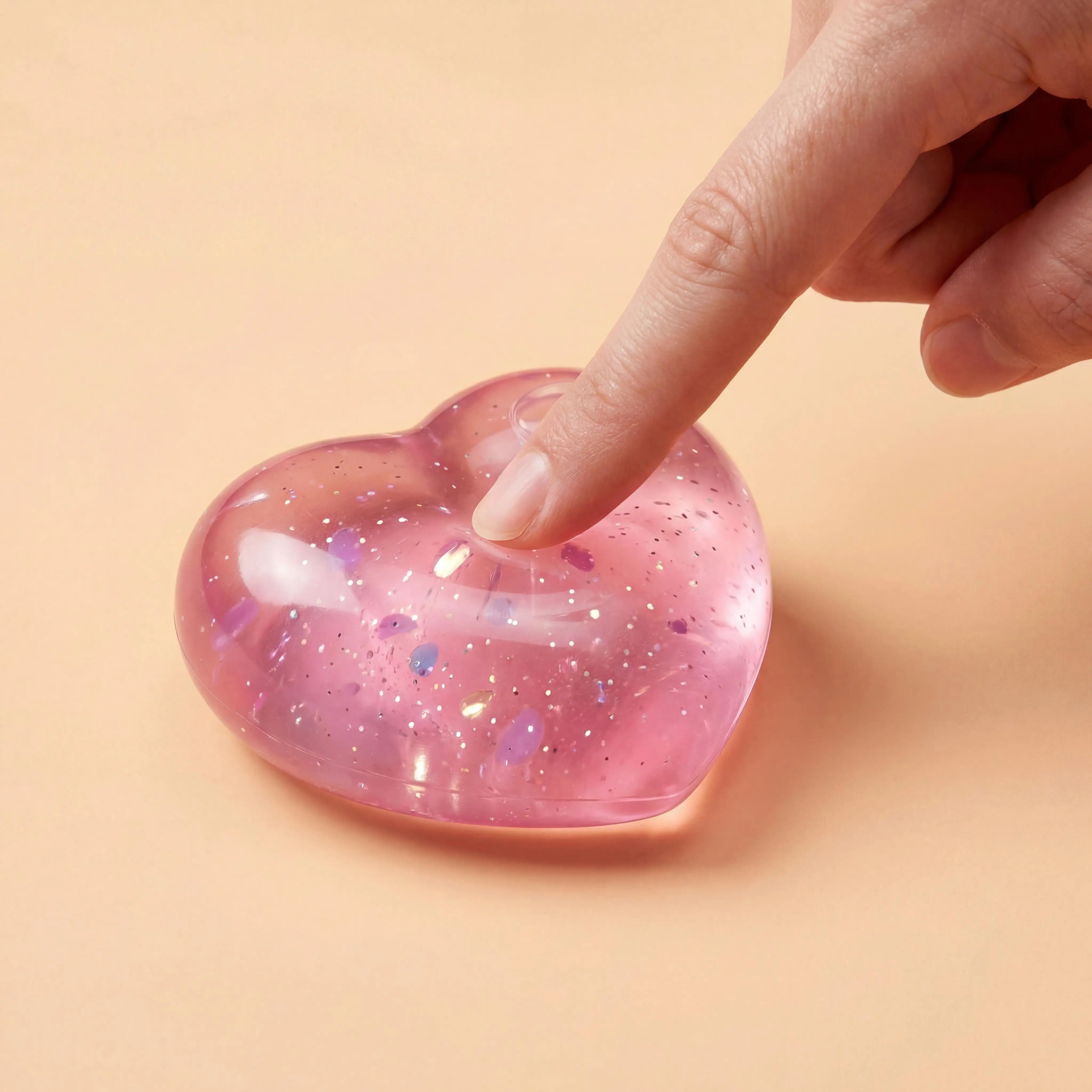 

Мягкая игрушка-антистресс в форме сердца: для снятия стресса, расслабления, снятия тревоги, улучшения настроения. Забавный, милый, красочный антистрессовый мячик для взрослых.