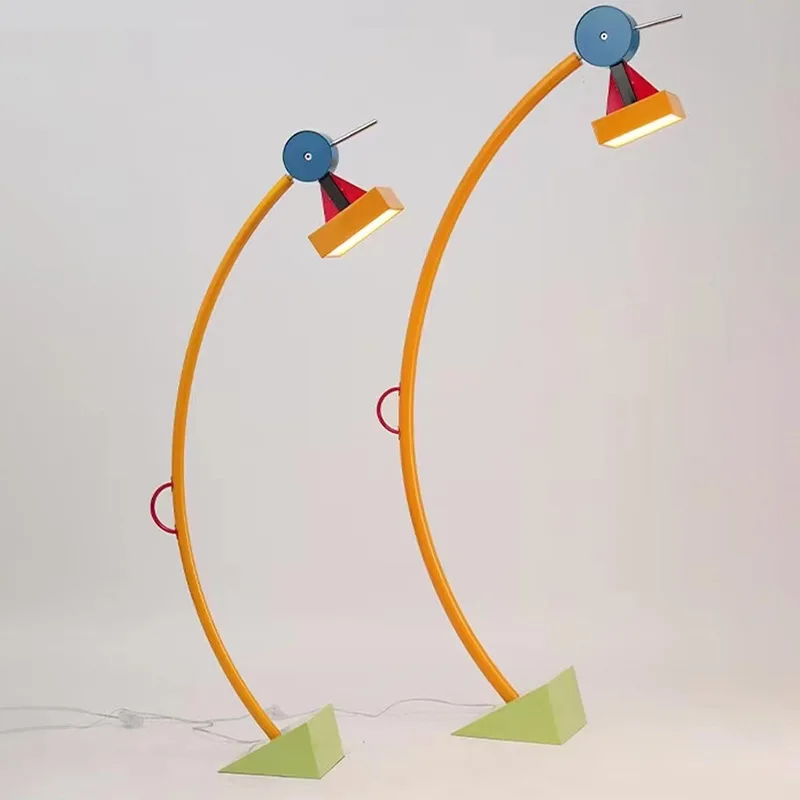 Neue Wohnkultur bunte Stehlampe Innen Schlafzimmer Kinderzimmer Stehle uchte LED Tisch lampe und Stehlampe für die Beleuchtung zu Hause