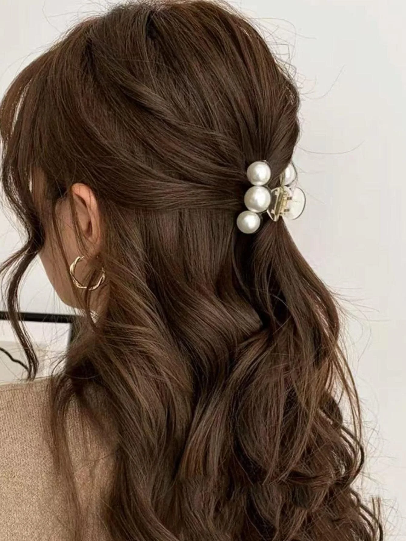 

1pc Women White Faux Pearl Decor Hair Claw Elegant Summer Claw Clips Hair Clips Hair Jaw Clip Hair Clamps Hair Clutch Hair Catcher Clip, School Stuff, College, Pearl Hair Accessories Fall Winter For Vacation Outfits Woman