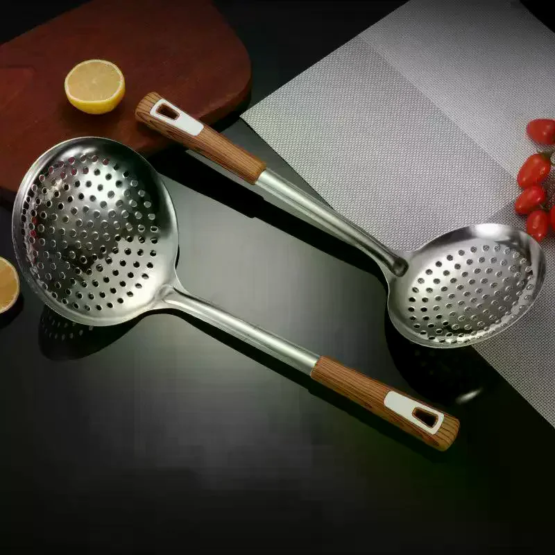 Thickened Stainless Steel Colander Filter Spoon Multifunctional Oval Oil Skimmer Scoop Long Handle Ramen Scoop Kitchen Utensils