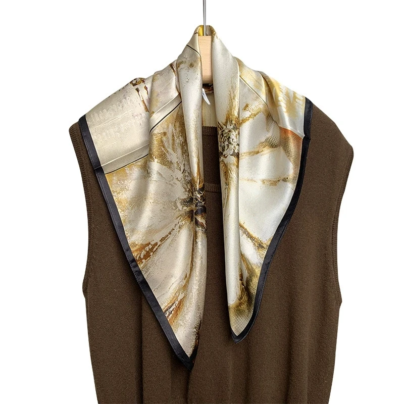 Luxurious Floral 65cm Square Silk Scarf for Women Ins-style High-Grade Mulberry Silk Scarves Neckerchief view 5