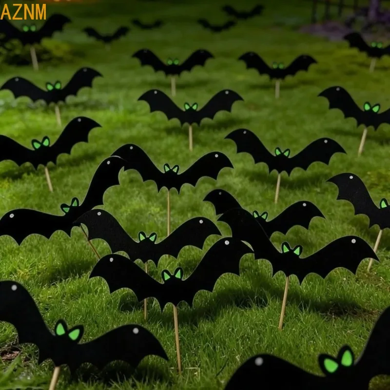 6 Stück Halloween Fledermaus Gartenstecker Deko für Außenbereich, Rasen, Gartenweg, Gruselige Party-Requisite mit Leuchtenden Augen, Schwarze Filz-Fledermäuse als Bodenstecker-Ornament