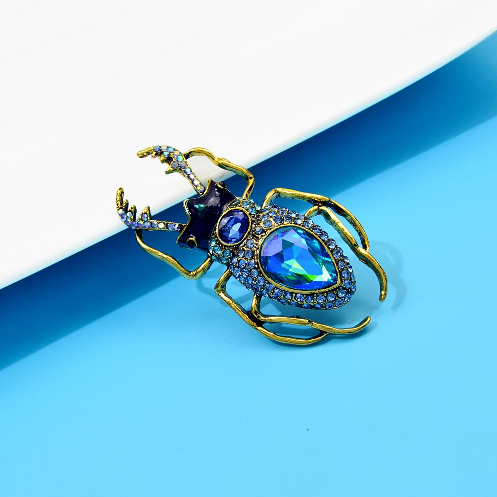 CINDY XIANG Blue Crystal Beetle Brooches For Women Vintage Bug Pin Insect Jewelry Alloy Material Fashion Coat Accessories