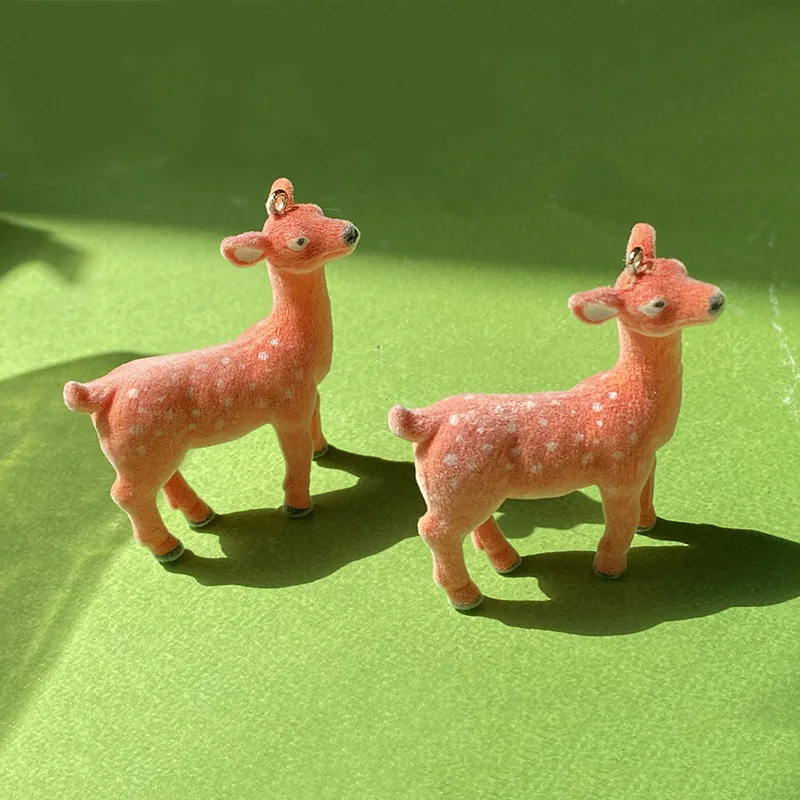 20Pcs 3D Flocked Cute Christmas Deer Resin Charms Cartoon Plush Animal Pendant For Bag Keychain Earrings DIY Crafts Jewelry Make