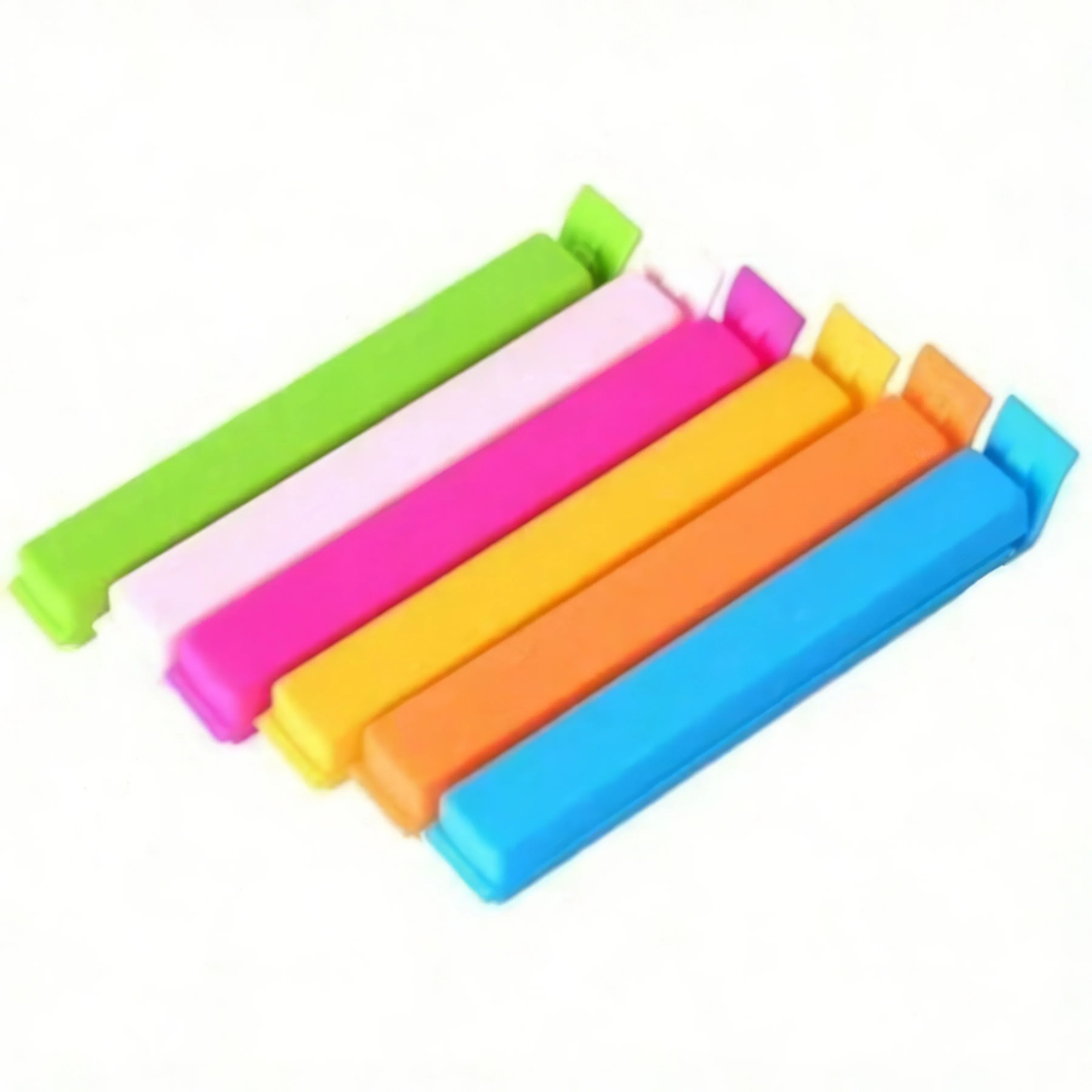 10 Food Plastic Sealing Clips with Mixed Colors, Leak Proof and Dustproof, Long-lasting Freshness, Suitable for Snacks and Bread