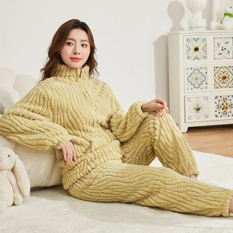 

Women's Pajama Set Autumn Winter Girl Comfortable Sleepwear Thick Flannel Long Sleeve Loose Coral Fleece Lined Warm Home Clothes