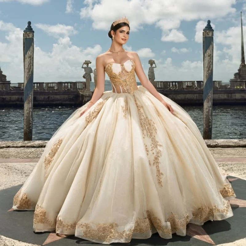 

Light champagne Shiny Ball Gown Quinceanera Dresses Applique Lace Beading Crystal Tiered Tull Corset Off The Shoulder Sweet 16