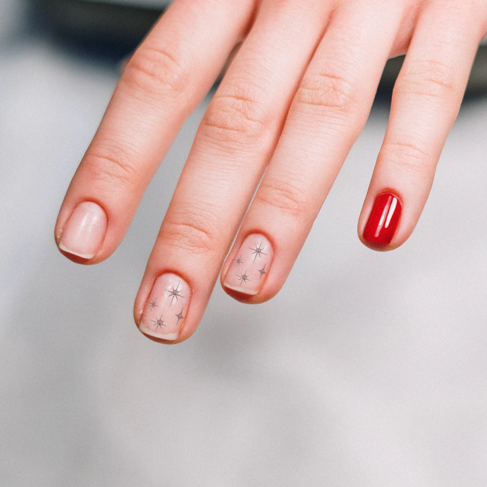 

4Pcs Star Moon Nail Stickers 3D Gold Silver Foil Rhinestone Nail Decals Decorative Manicure Stickers for Weddings Parties Daily