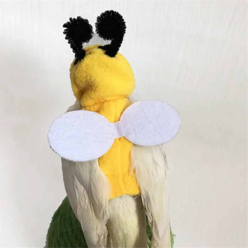 Funny Bee Shaped Birds Clothes Flying Suit Parrots Costume Cosplay Winter Warm Hat Hooded Pet Accessories for Parakeet Cockatiel