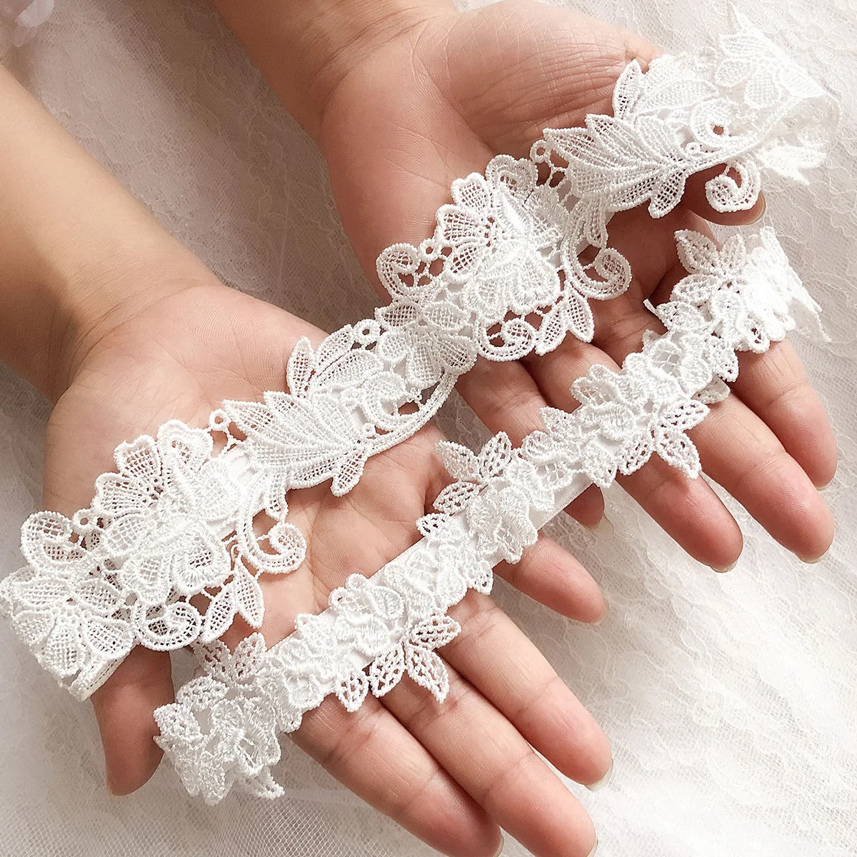 

1Pair Lace Garter Wedding Bridal Flower Design Soft Comfortable Decorative Garters for Women Party Elegant Gifts